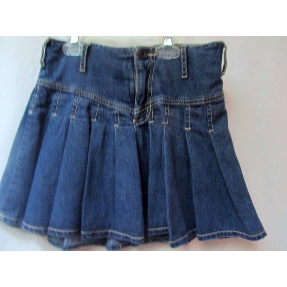 The Childrens Place Pleated Denim Jean Skirt 6X 7